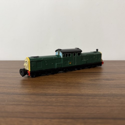 Thomas friends derek - &,