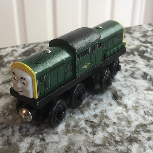 Derek thomas wooden railway - derek,